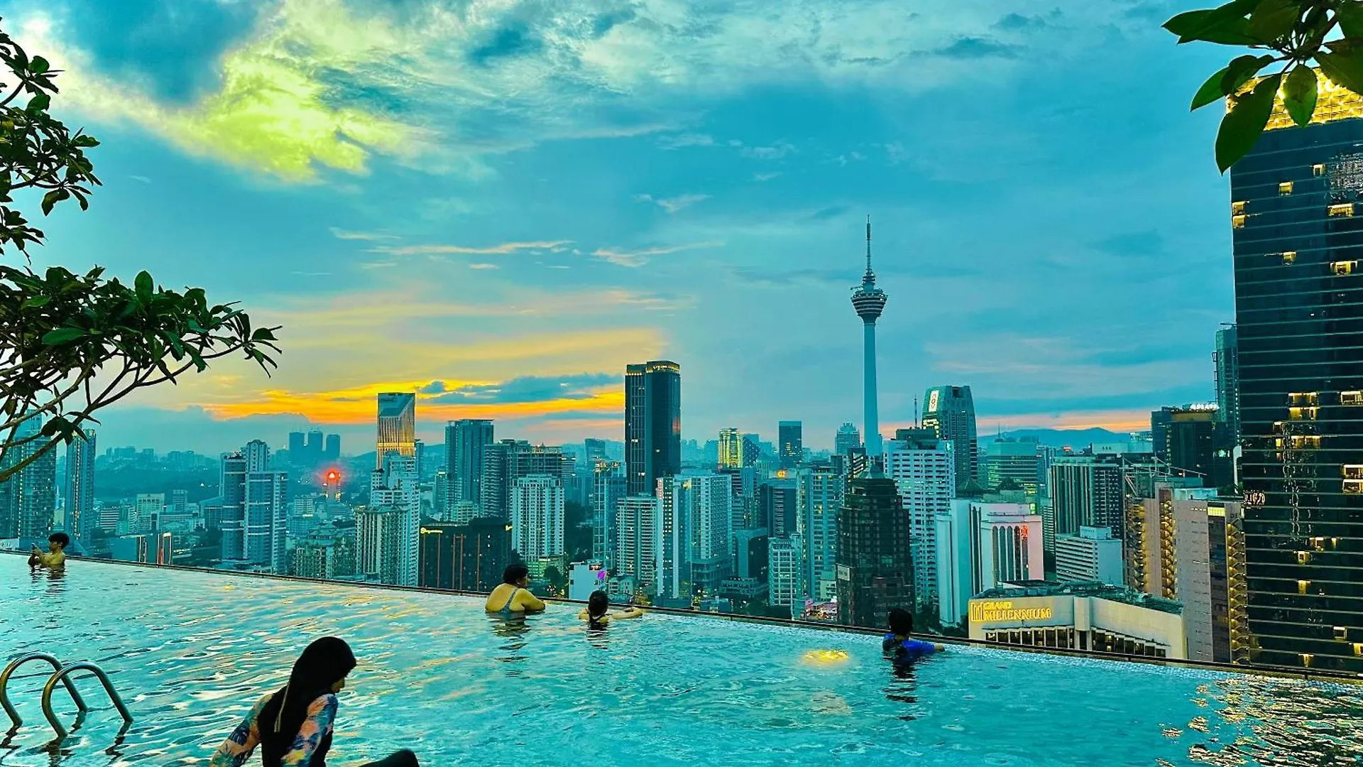 Axon Bukit Bintang Klcc By Sky Pool location